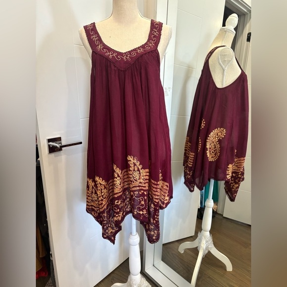 Fashion Terminal Dresses & Skirts - Burgundy and Gold Embroidered Dress